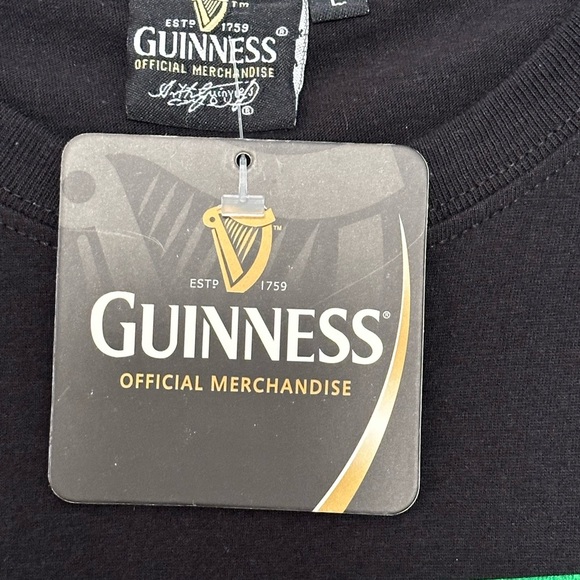 Men’s Irish Beer Guinness Large Football Short Sleeve T-Shirt Top Tee Black NWT - Picture 7 of 9